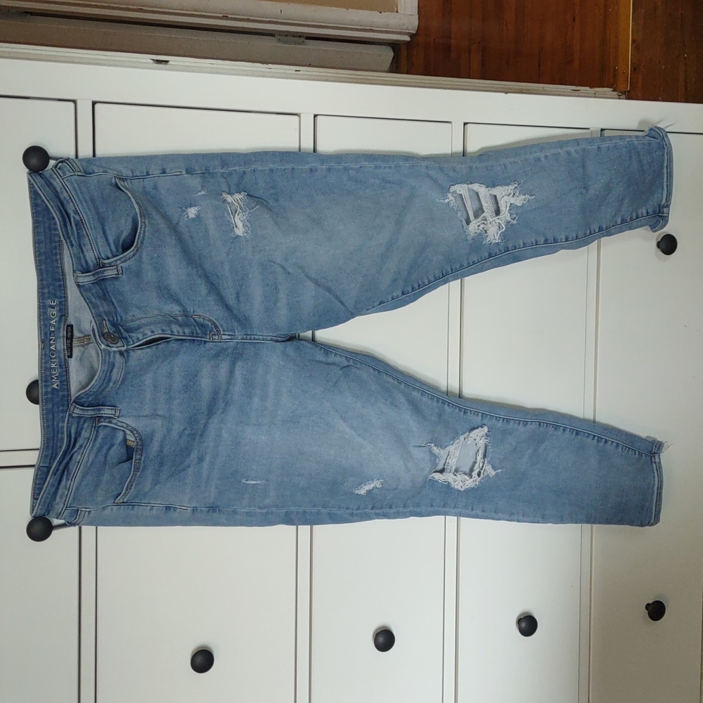 EUC American Eagle jeans size 18 short
